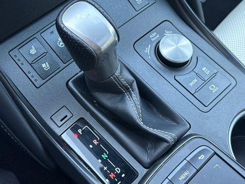 Certified 2022 Lexus IS 350 F Sport image 26