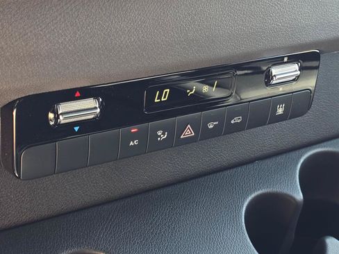 New 2025 Mercedes-Benz eSprinter 170 Cargo image 43