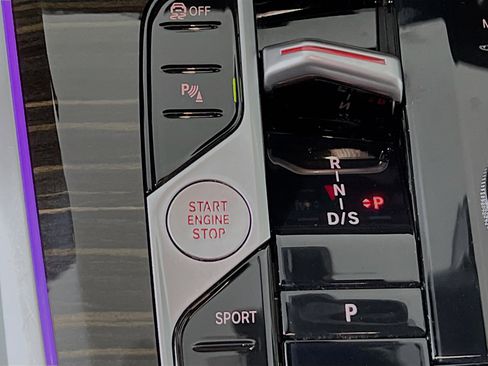 Used 2024 BMW X5 sDrive40i w/ M Sport Package image 23