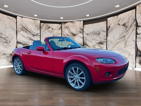 Used 2008 MAZDA MX-5 Miata Grand Touring w/ Premium Pkg RWD image 10