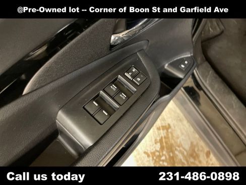 Used 2021 Honda Pilot Touring image 15