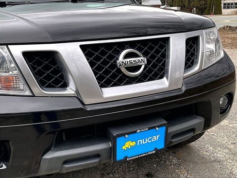 Used 2018 Nissan Frontier PRO-4X image 31