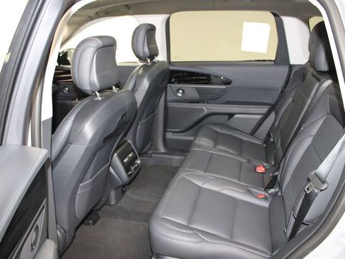 New 2026 Lincoln Nautilus Premier w/ Equipment Group 102A image 23