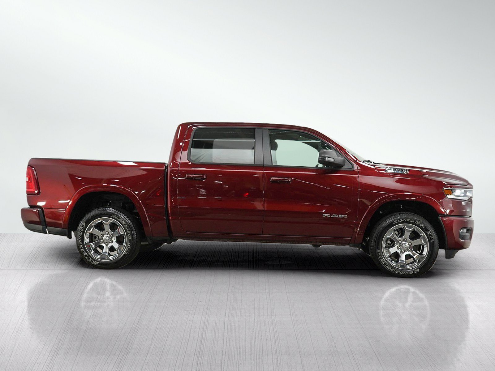 Used 2025 RAM 1500 Big Horn AWD/4WD image 7