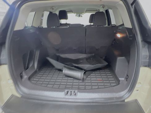 Used 2017 Ford Escape SE FWD image 34