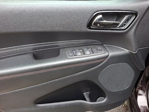 Certified 2025 Dodge Durango GT AWD/4WD image 14