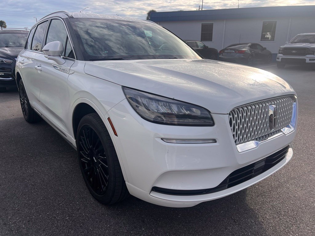 Used 2022 Lincoln Corsair Reserve FWD image 1