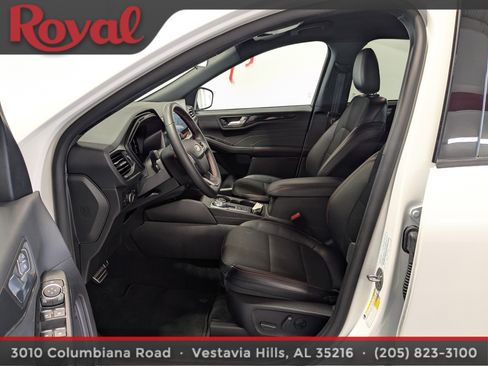 Used 2024 Ford Escape ST-Line w/ Tech Pack #1 FWD image 16