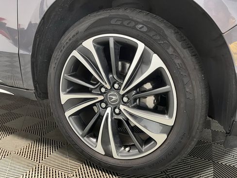 Used 2020 Acura MDX SH-AWD w/ Technology Package image 3