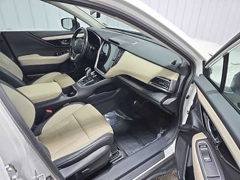 Used 2022 Subaru Outback Limited image 16
