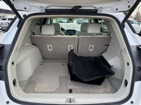 Used 2022 GMC Terrain Denali image 17