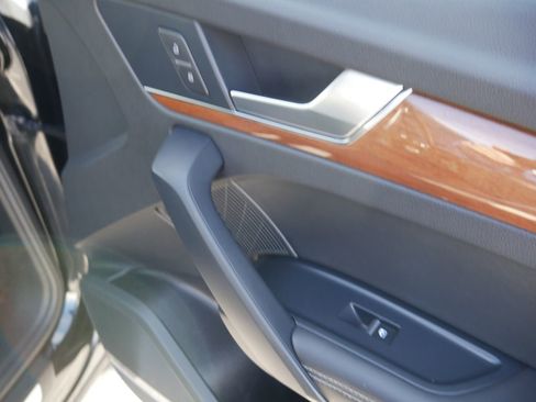 Certified 2023 Audi Q5 2.0T Premium Plus w/ Premium Plus Package image 28