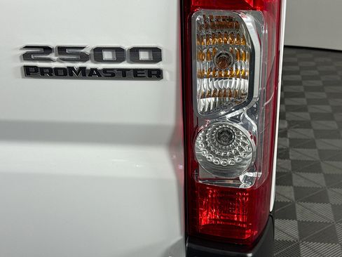 Used 2025 RAM ProMaster 2500 w/ Safety Group FWD image 29