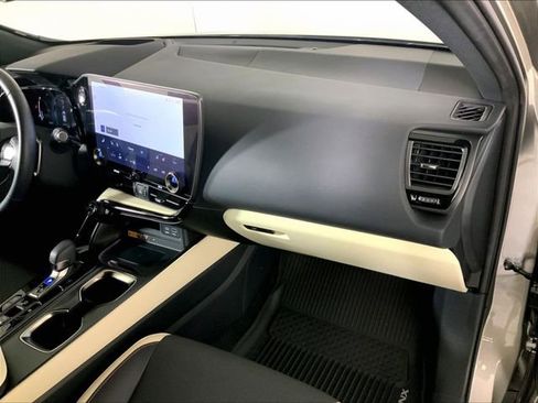 Used 2024 Lexus NX 350h AWD w/ Premium Package image 17