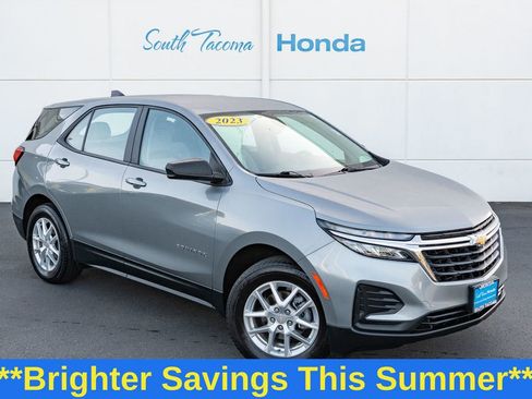 Used 2023 Chevrolet Equinox LS AWD/4WD image 1