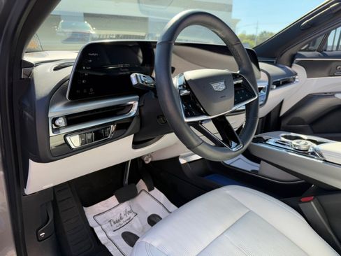 Used 2024 Cadillac Lyriq Luxury w/ LPO, Floor Liner Package image 13