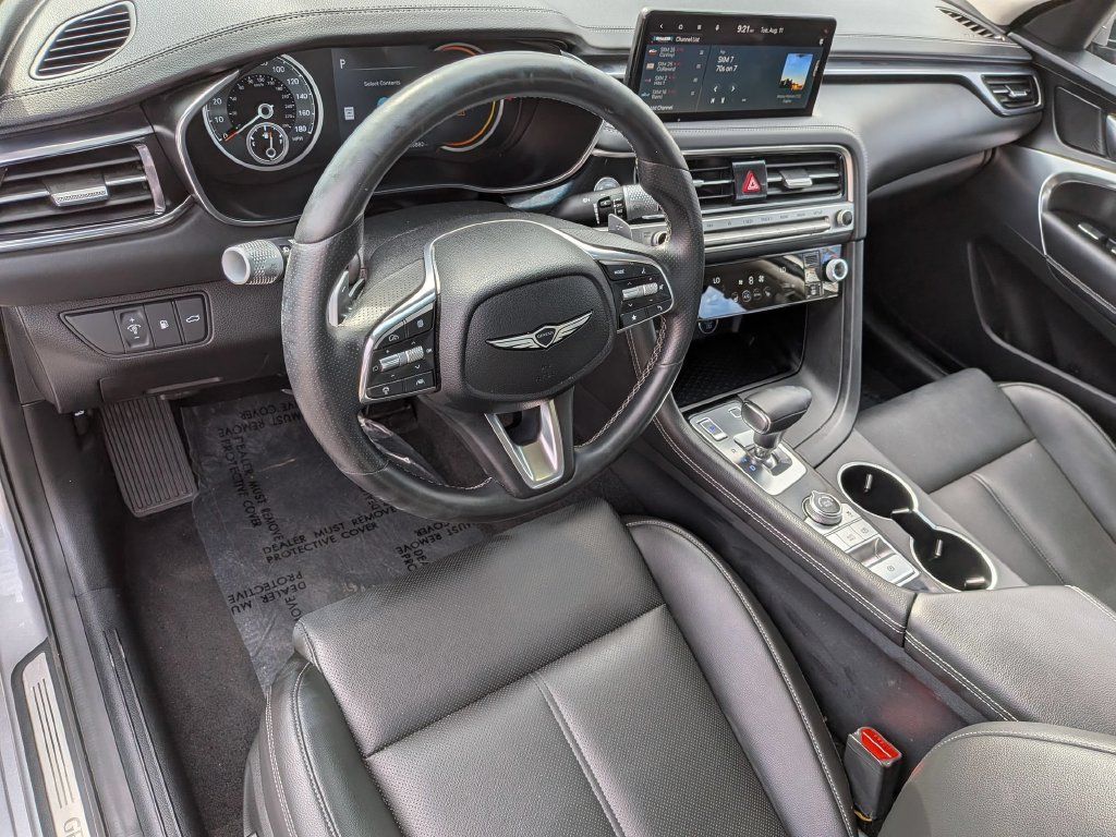 Used 2025 Genesis G70 2.5T RWD image 16