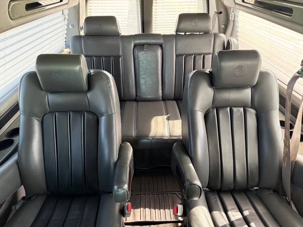Used 2013 Chevrolet Express 2500 Extended RWD image 26