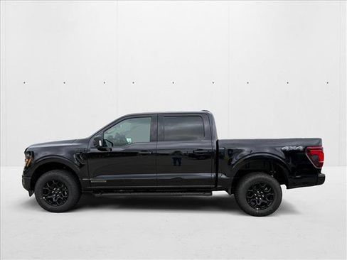 New 2025 Ford F150 XLT w/ Equipment Group 302A MID image 9