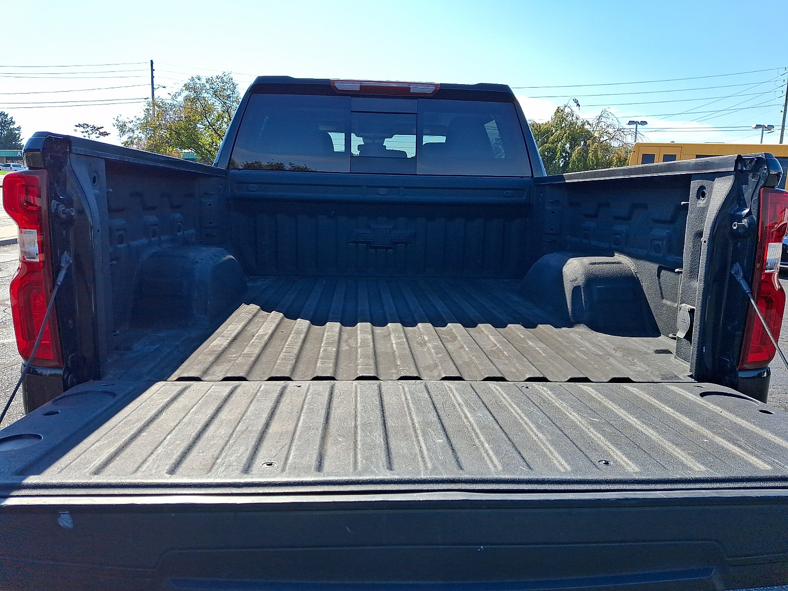 Certified 2023 Chevrolet Silverado 1500 LT Trail Boss w/ LT Trail Boss Premium Package AWD/4WD image 29