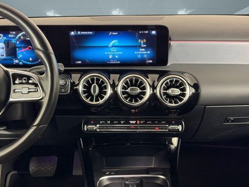 Used 2021 Mercedes-Benz A 220 4MATIC image 23
