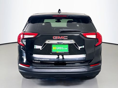 Used 2024 GMC Terrain SLE FWD image 8