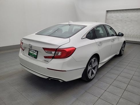 Used 2018 Honda Accord Touring image 9
