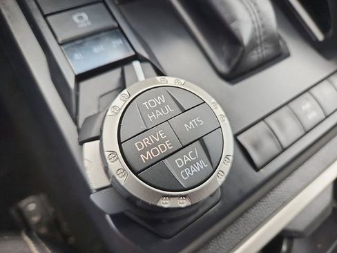 Used 2024 Toyota Tacoma TRD Off-Road AWD/4WD image 17