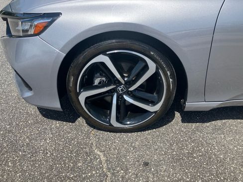 Used 2021 Honda Accord Sport image 31