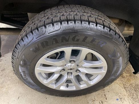 Used 2019 Chevrolet Silverado 1500 RST w/ All-Star Edition AWD/4WD image 17
