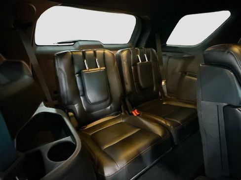 Used 2016 Ford Explorer Sport image 27