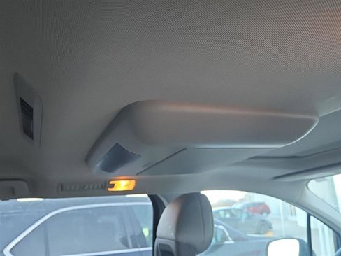 Used 2023 Toyota Sienna XLE image 12