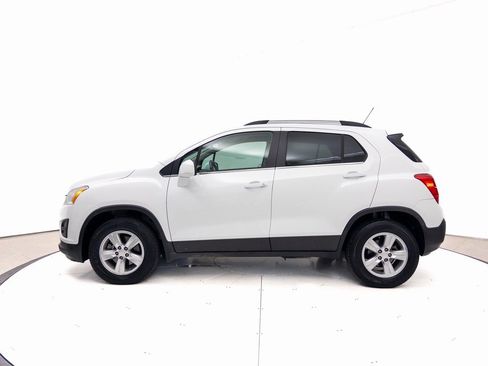 Used 2016 Chevrolet Trax LT w/ LT Convenience Package image 28