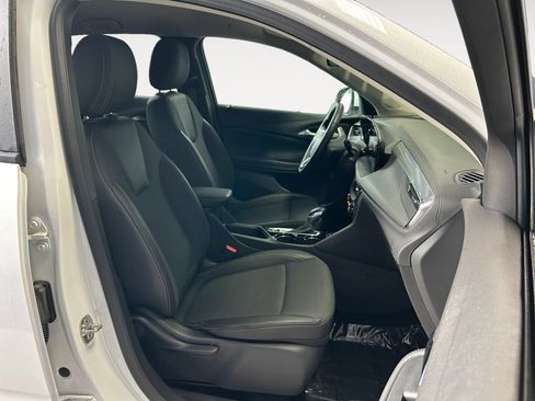 Used 2025 Buick Encore GX Preferred FWD image 24