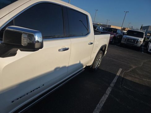 Used 2023 GMC Sierra 1500 Denali Ultimate AWD/4WD image 4