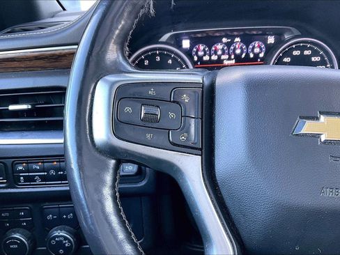 Used 2021 Chevrolet Suburban Premier image 19
