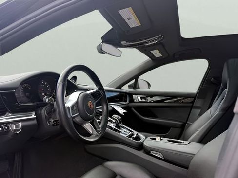 Used 2018 Porsche Panamera 4 AWD/4WD image 17