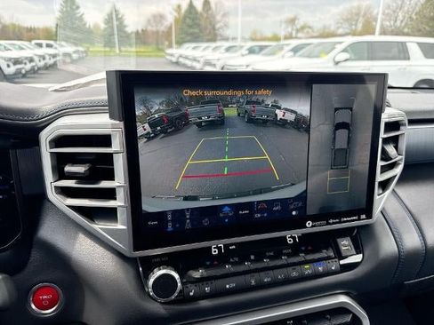 Used 2024 Toyota Tundra Platinum w/ TRD Off-Road Package AWD/4WD image 15