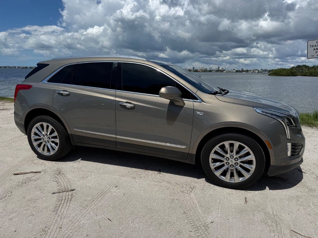 Used 2018 Cadillac XT5 Platinum w/ Driver Assist Package AWD/4WD image 11