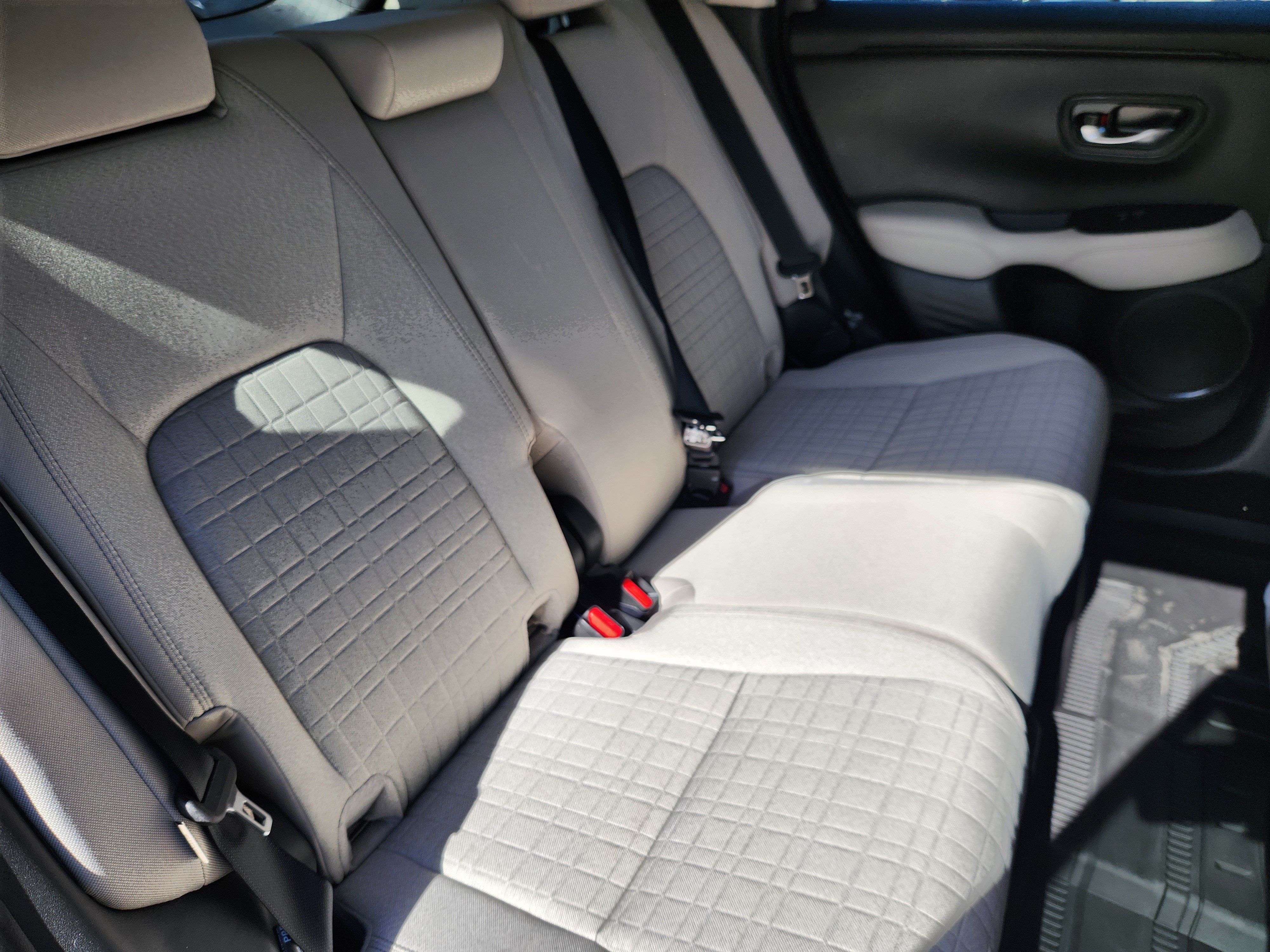 Certified 2027 Honda HR-V LX image 15