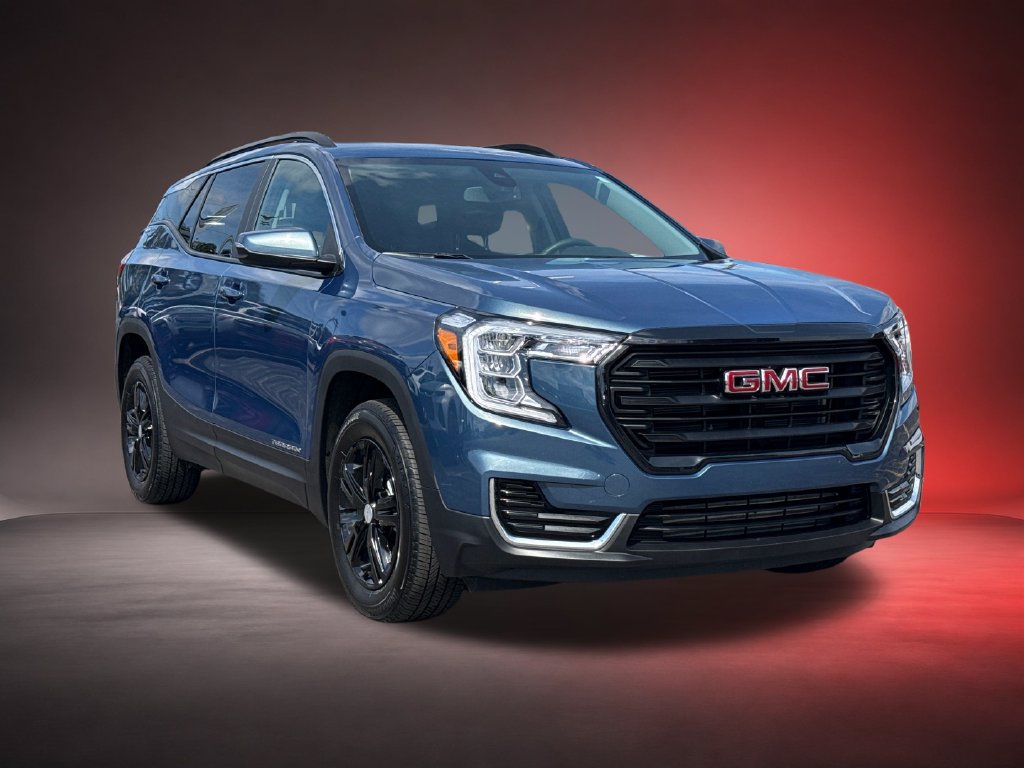 Certified 2024 GMC Terrain SLE w/ Driver Convenience Package AWD/4WD image 3