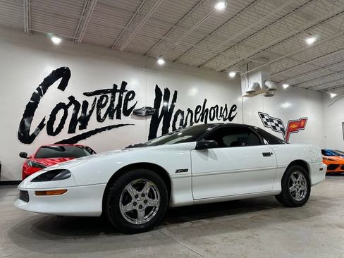 Used 1997 Chevrolet Camaro Z28 w/ Preferred Equipment Group 2 RWD image 2
