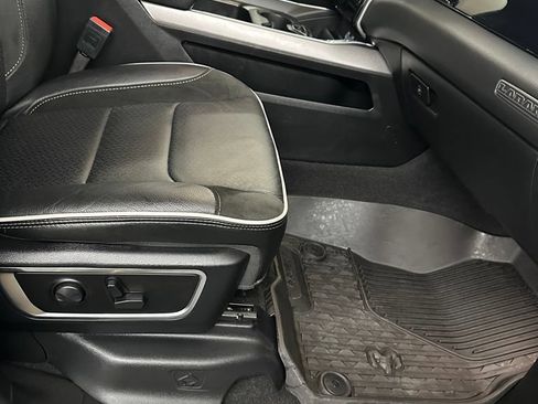 Used 2025 RAM 1500 Laramie w/ Night Edition AWD/4WD image 42
