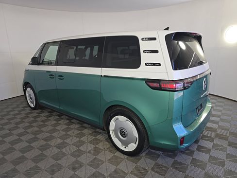 Used 2025 Volkswagen ID. Buzz Pro S Plus RWD image 3
