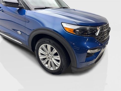 Used 2021 Ford Explorer King Ranch w/ Premium Technology Package image 17