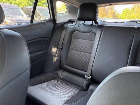 Used 2025 Chevrolet Trax LT image 39