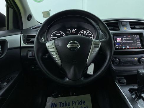 Used 2017 Nissan Sentra S image 19