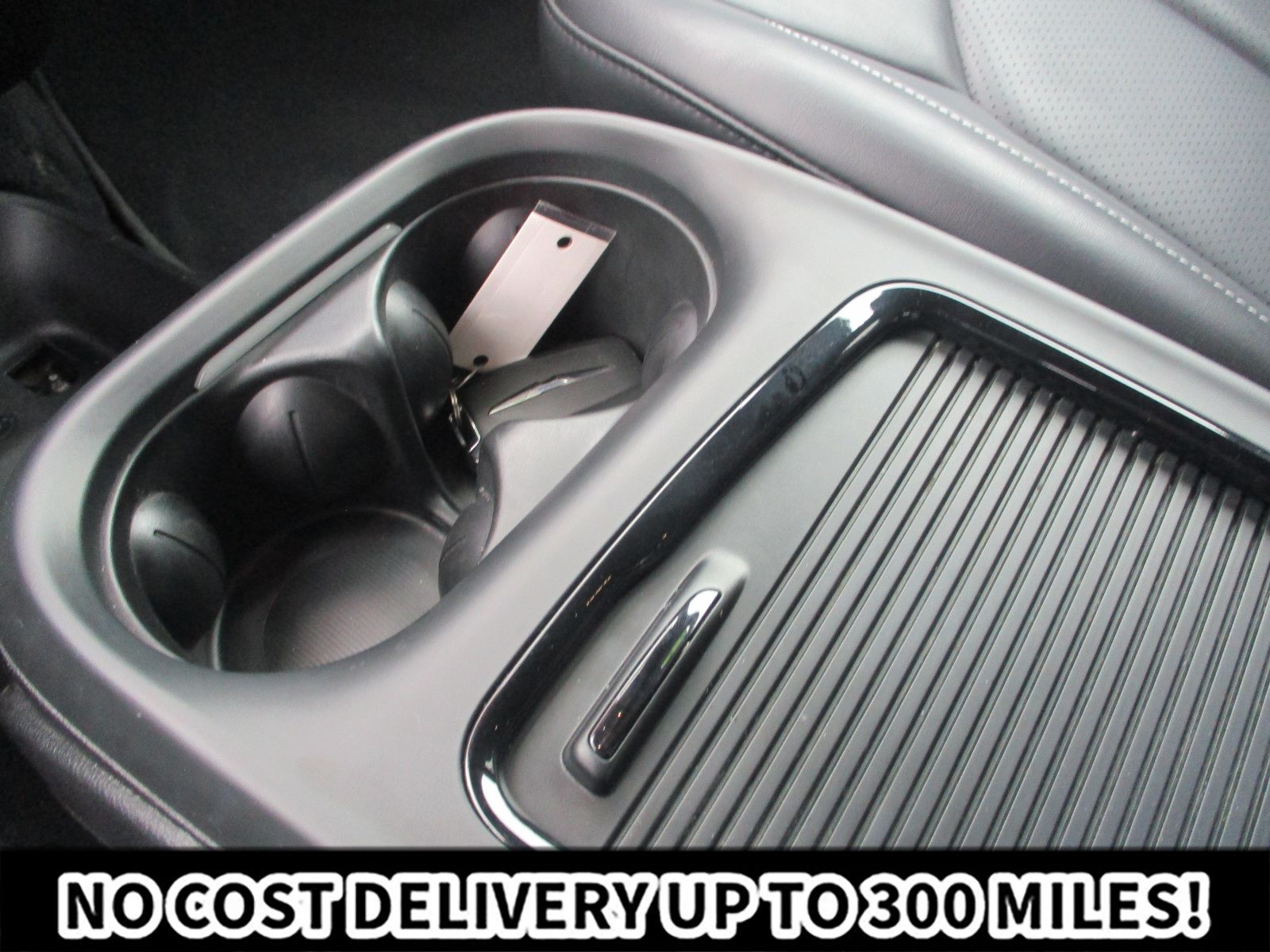 Used 2023 Chrysler Pacifica Touring-L w/ S Appearance Package FWD image 31