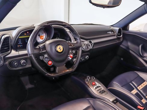 Used 2015 Ferrari 458 Spider RWD image 37