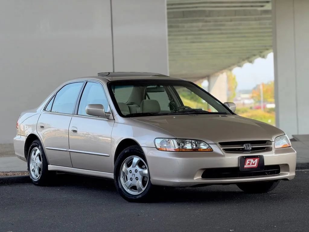 Used 2000 Honda Accord EX image 2